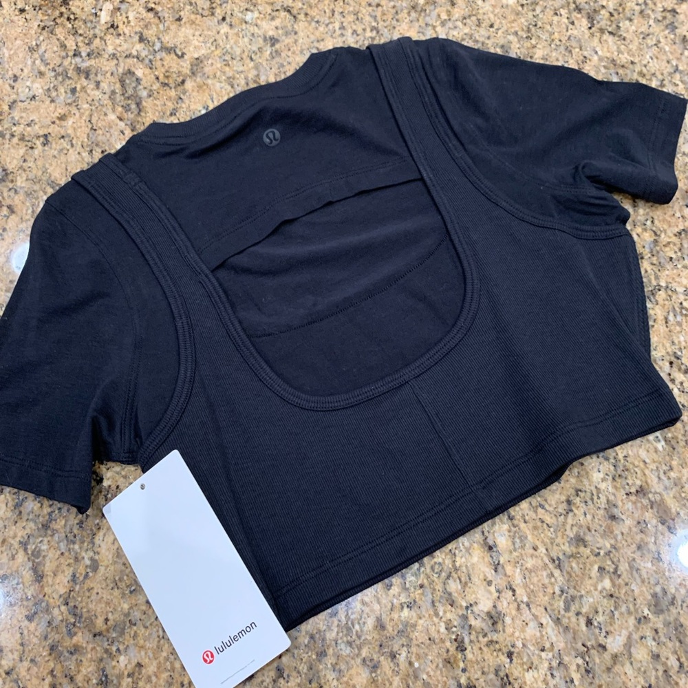 NWT Lululemon Better Best Crop Top - Short Sleeve - Black - Size 8